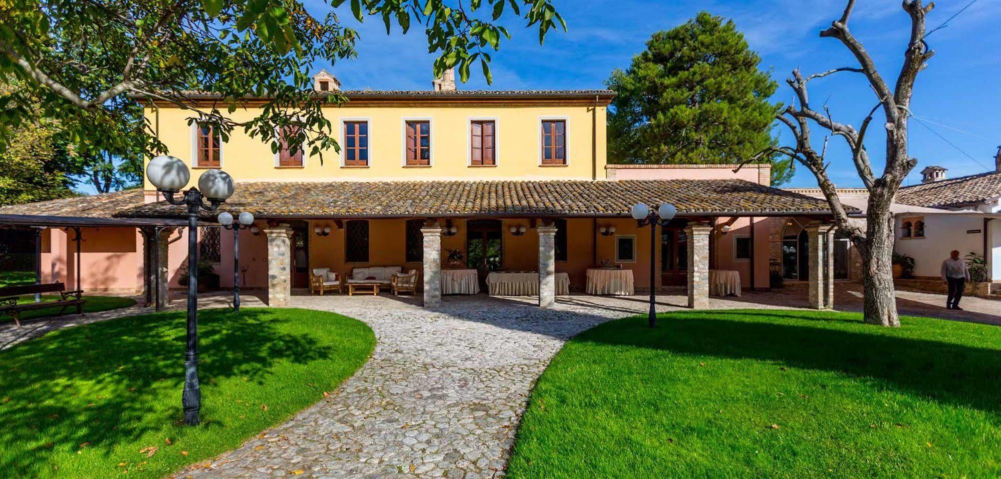 Corte Dei Tini Villa Vomano Екстериор снимка