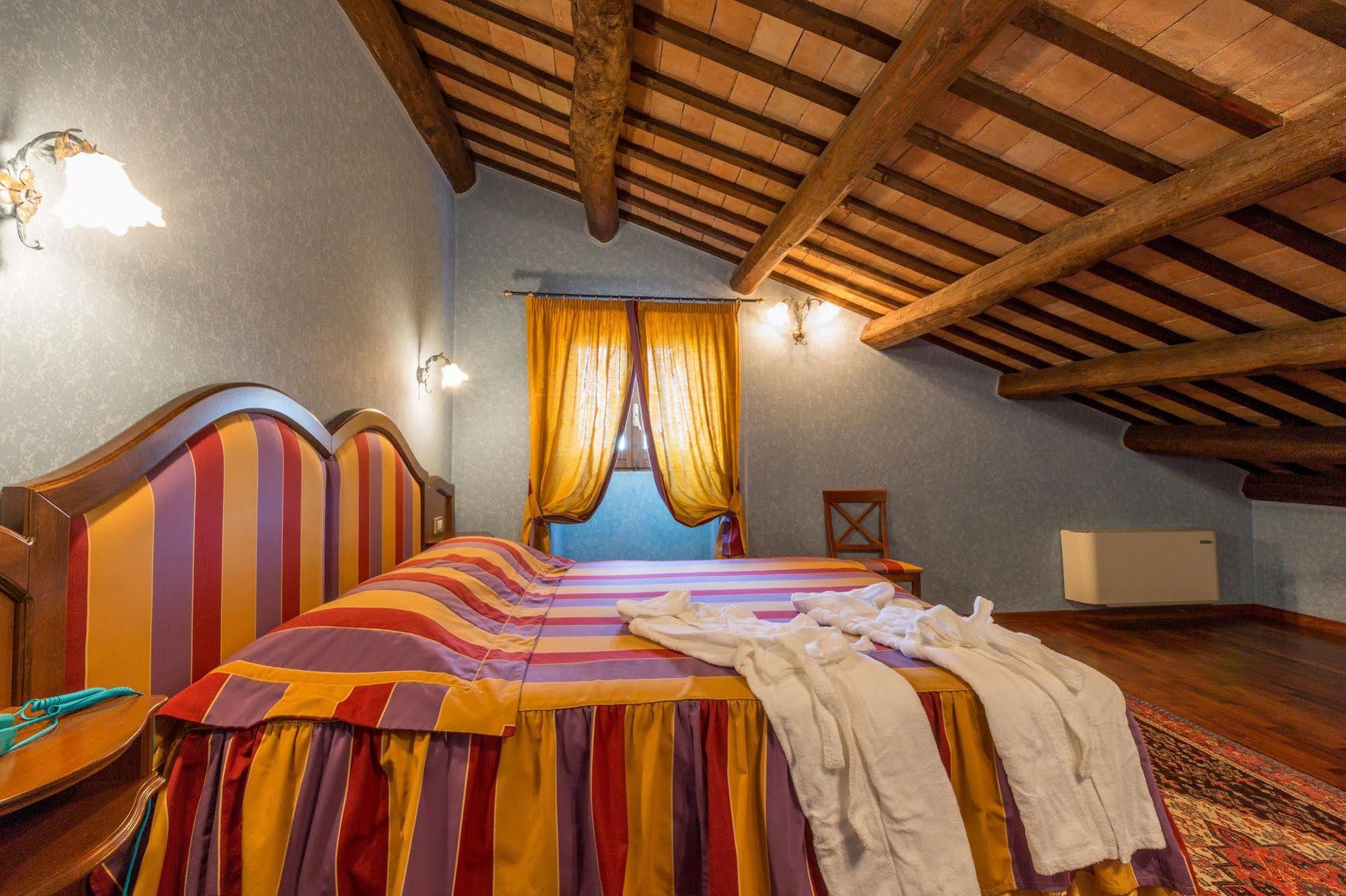 Corte Dei Tini Villa Vomano Екстериор снимка